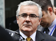Andrew Wilkie demands takeover of Tasmanian health system. What Roxon told Wilkie 4 Andrew Wilkie demands takeover of Tasmanian health system. What Roxon told Wilkie 4