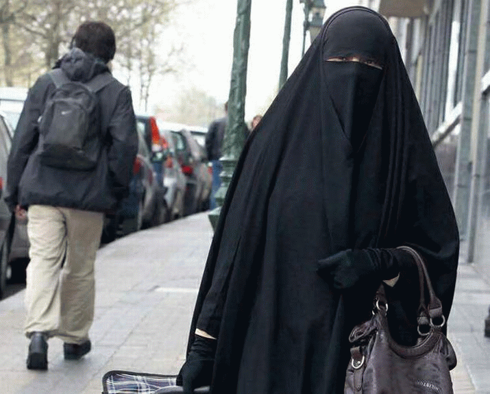 Counter rally to an anti-Islam rally 4 Counter rally to an anti-Islam rally 4
