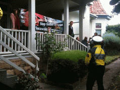 Lara bans peaceful forest vigil. Forestry Tas HQ protest. Ta Ann HQ picket arrests 3