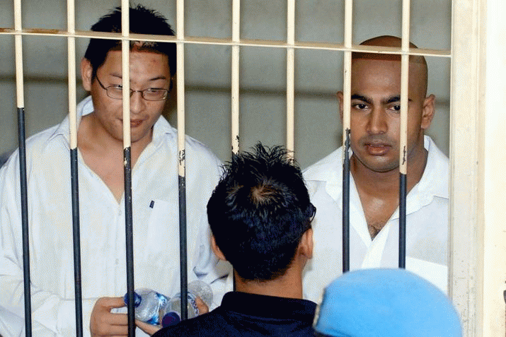 WORLD: Andrew Chan and Myuran Sukumaran executed by Indonesian firing squad 3