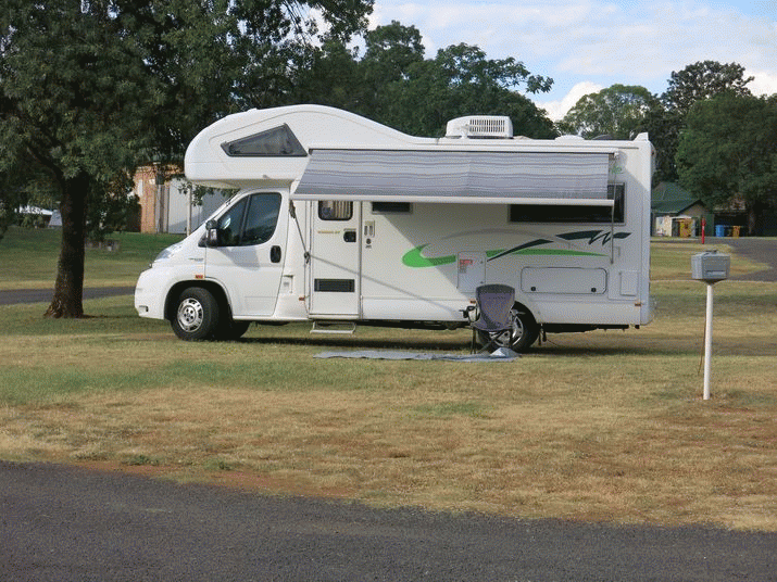 The Eternal question ... caravan or motorhome? 7 The Eternal question ... caravan or motorhome? 4