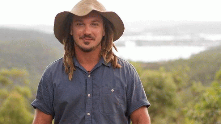 Meet the survivalists hoarding bee pollen and preparing for apocalypse 3