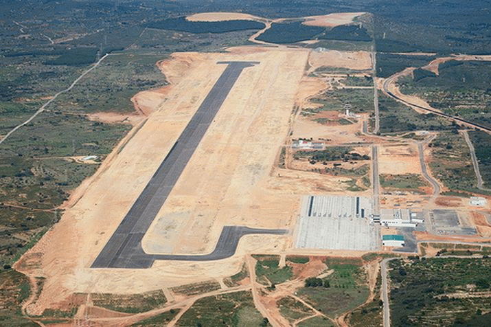 Airport's one flight in four years 4 Airport's one flight in four years 4