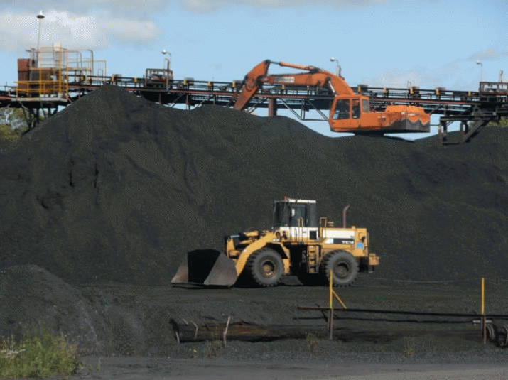 STATE: UTAS students risk arrest for fossil free divestment 3