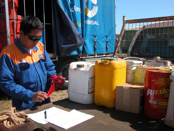 Keen Tasmanians to clean-up chemicals for state-wide collection 4 image