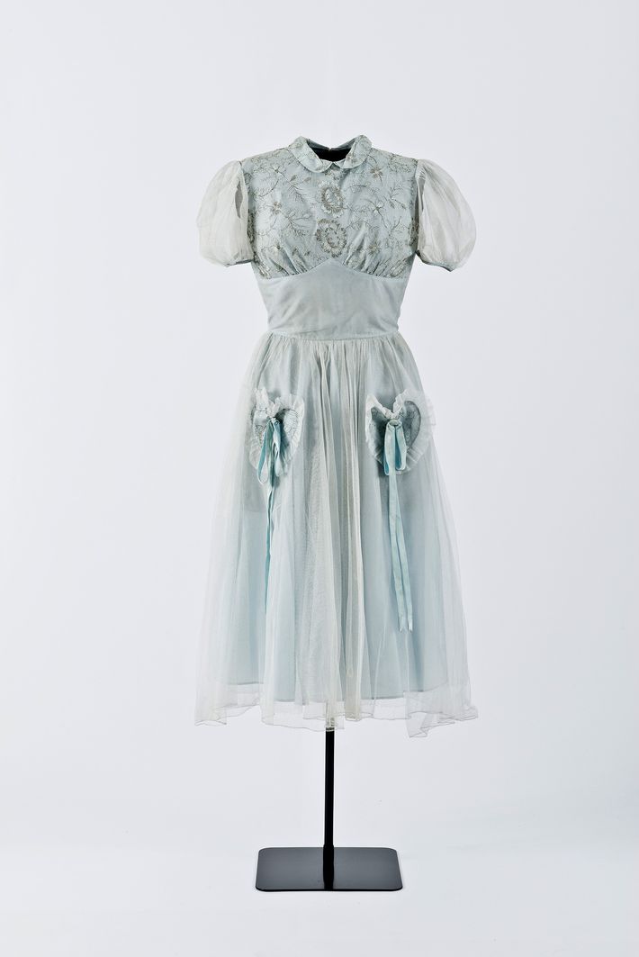Devonport Regional Art Gallery: Fashion Fancies: Textiles from the Moon Collection 9 image