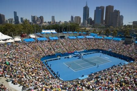 Phelps lobs a grenade into the Australian Open 4 image