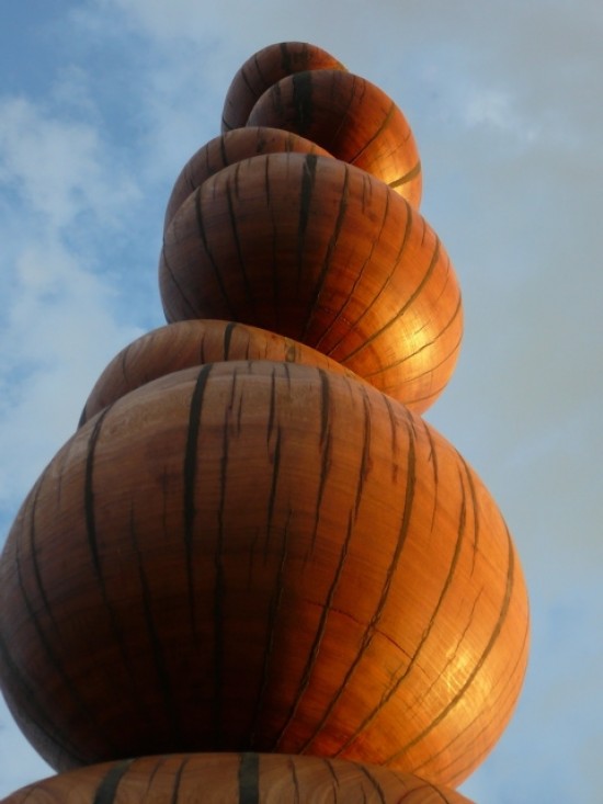 Some thoughts on the carving of a tree 1