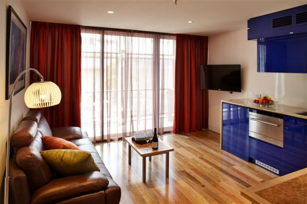 SALAMANCA WHARF HOTEL OPENS IN HOBART 13 image