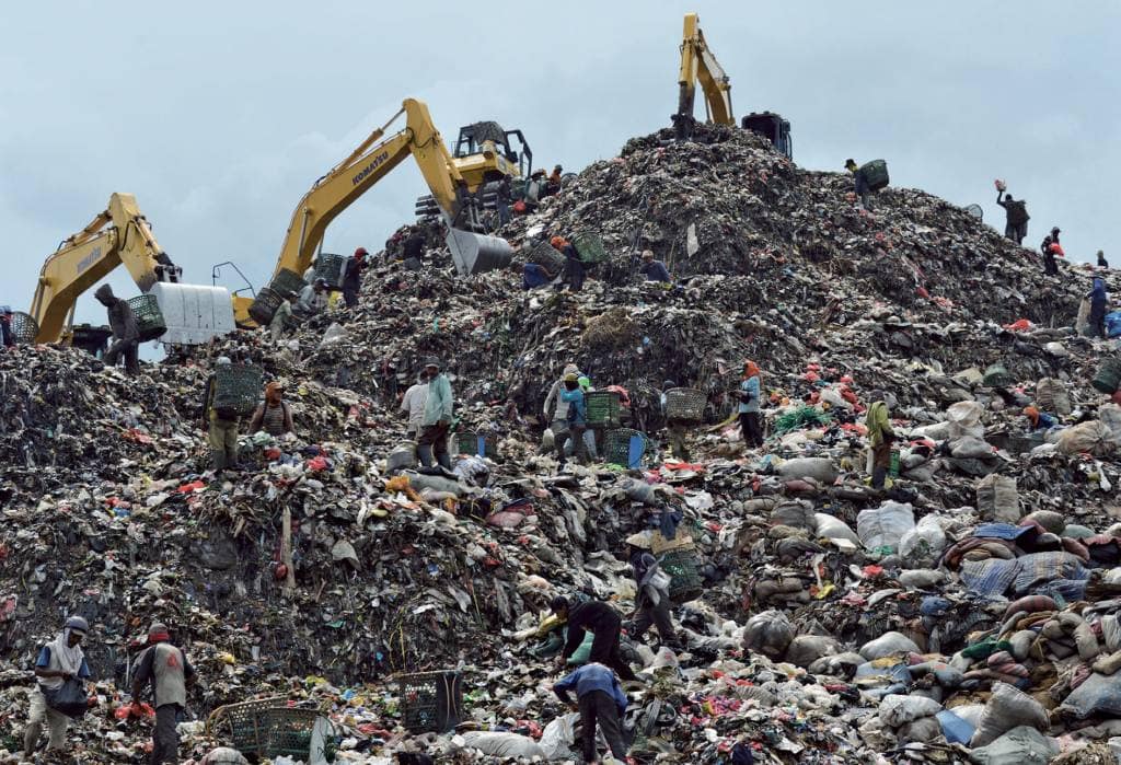 New Internationalist: The dirt on waste 1