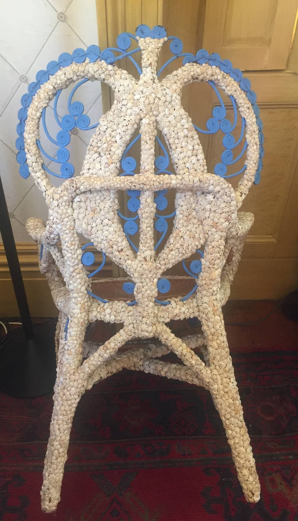 Those chairs ... 4 Those chairs ... 4