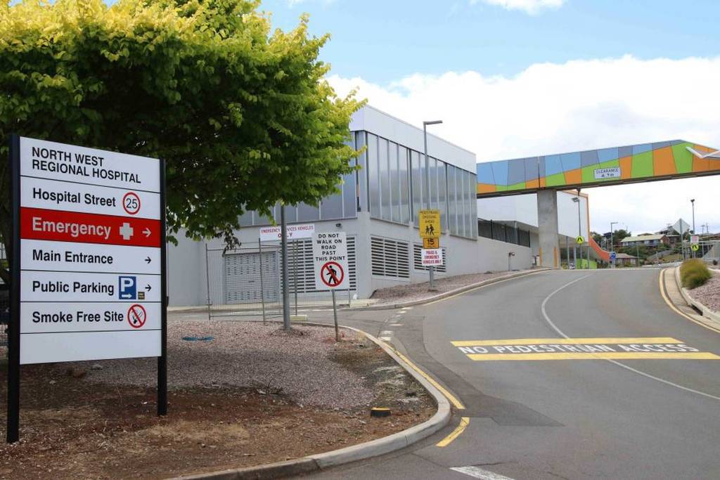 Man with schizophrenia died after being given too many sedatives in hospital, Tasmanian coroner finds 1