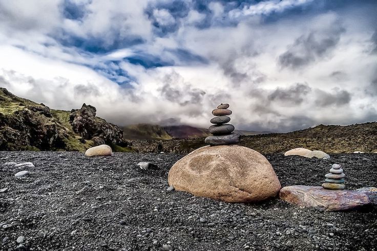 stone stacking