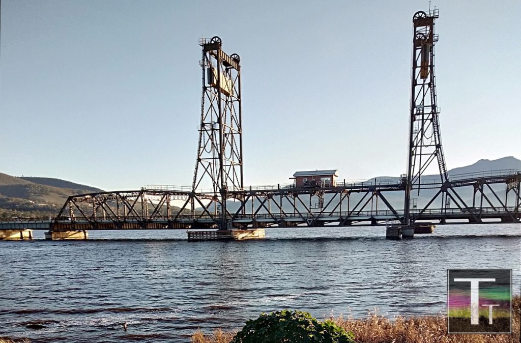 Retaining Bridgewater Bridge for Rail 2 Retaining Bridgewater Bridge for Rail 2