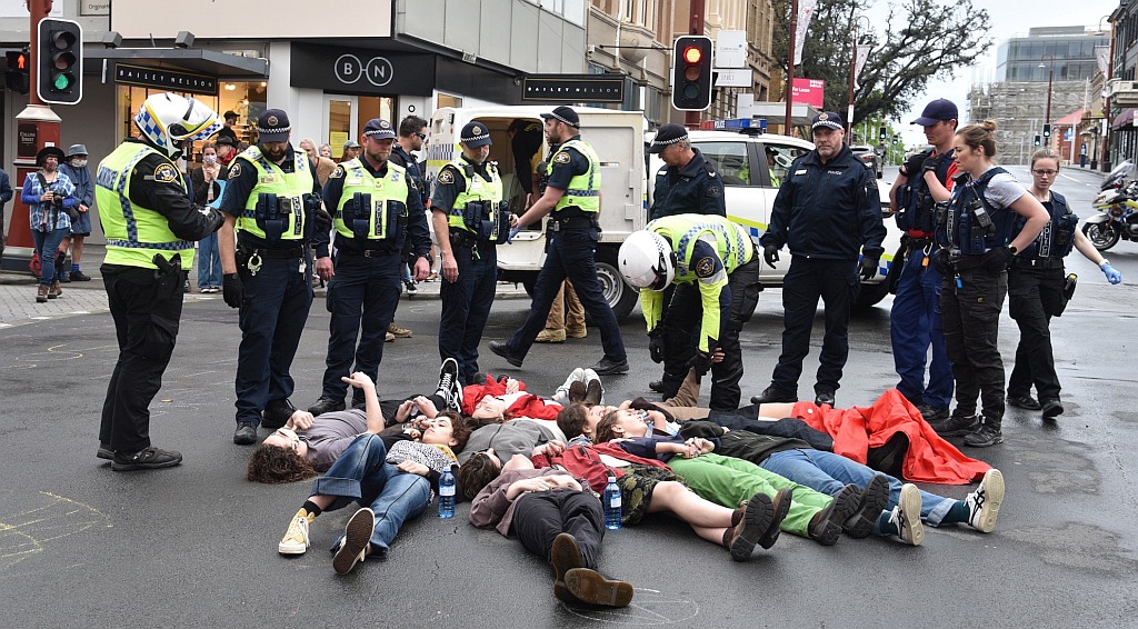 Police Arrest Climate Protesters in Hobart 10 Police Arrest Climate Protesters in Hobart 10