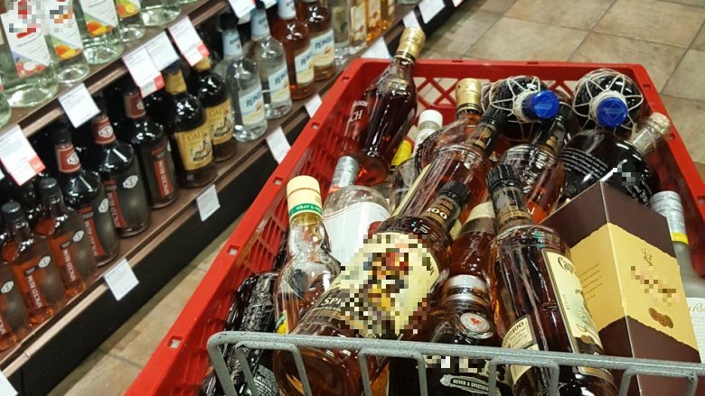 Record Alcohol Sales during Pandemic as Tasmanians Seek Help 1