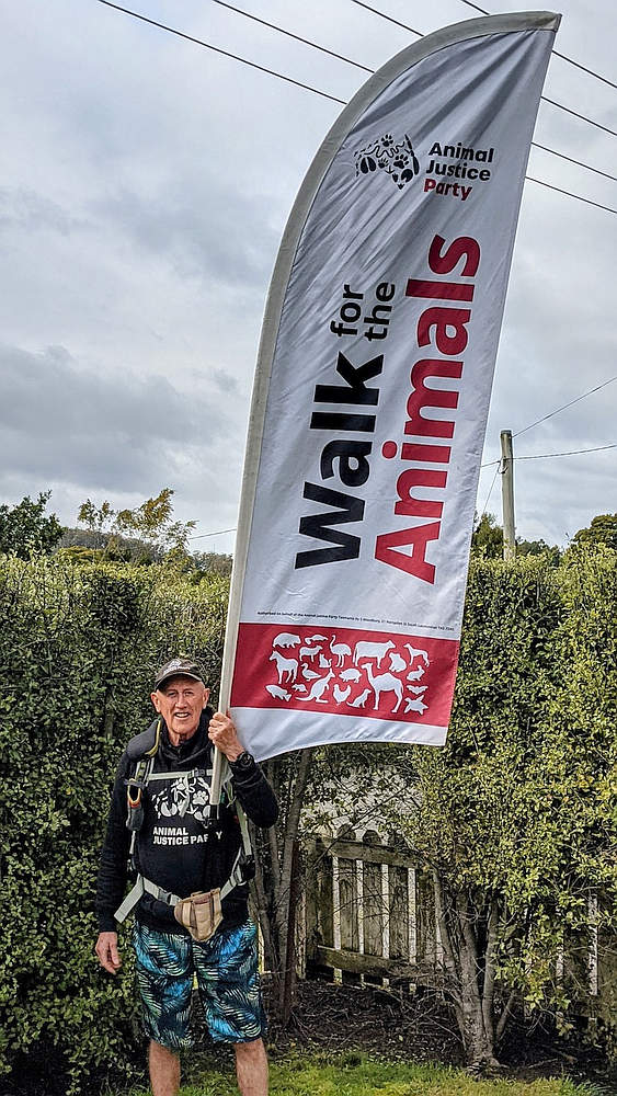 Ivan Davis to Finish 345km Walk For Animals 1