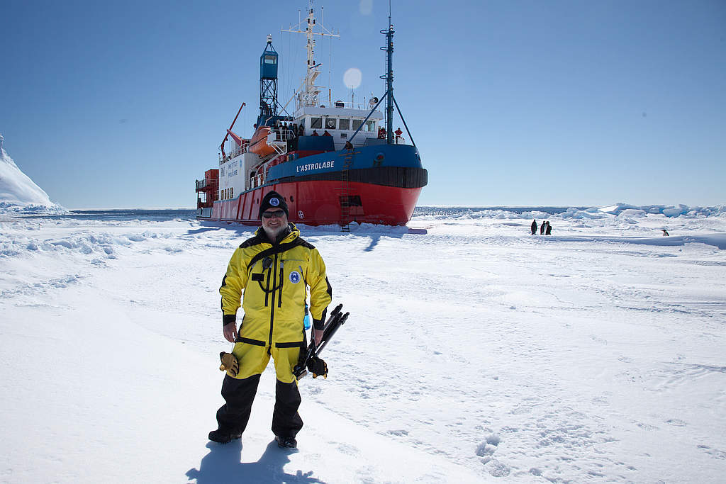 Antarctic Expeditioners Embark on Mawson's Hut Mission 3 Antarctic Expeditioners Embark on Mawson's Hut Mission 3