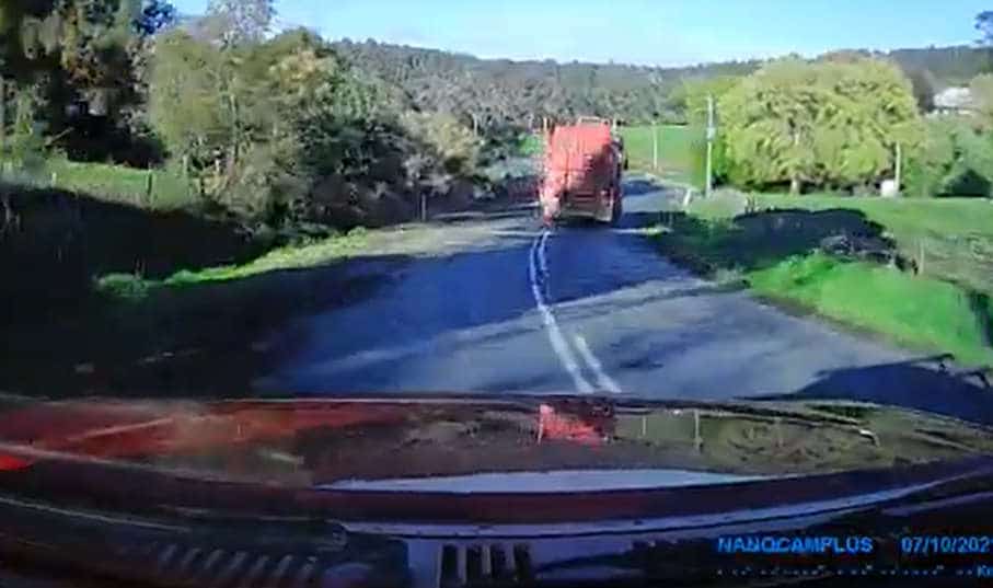 Dangerous Log Truck Driving on Birralee Road 1