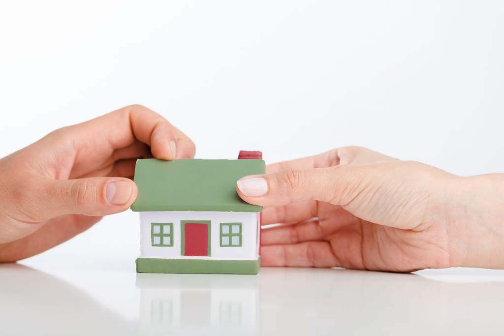 Anglicare: Time for National Action on Housing 5