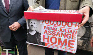 700K-signature Assange Petition to be Presented to Parliament 20