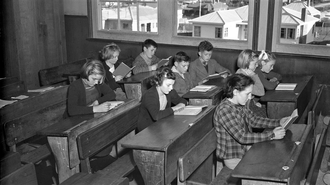 Tas That Was – Reading Class at Lindisfarne State School (1951) 1