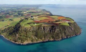 Labor Promises 'Adventure Hub' for North-West 33