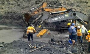 Mining Industry Crushes Wages 9