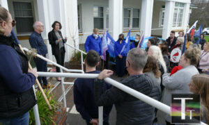 Community Services Workers Take Action Over Pay, Staffing 9