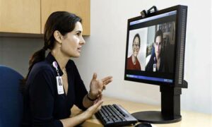 Public Reminded to 'Use Right Health Service' 16