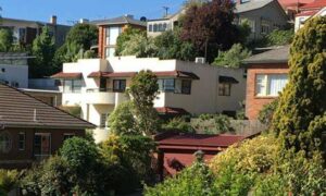 Planning Commission Adjourns Consideration of Planning Scheme Amendment 13