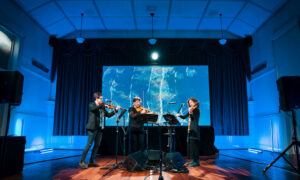 'Whispering Walls' on Tour 8