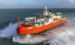 RSV Nuyina Still Unable to Refuel in Hobart 3