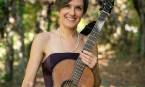 Wandering Guitarist Bonner Returns after 11 Years 5