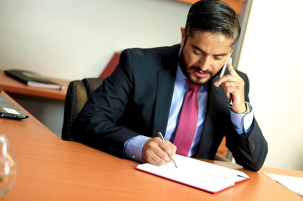 5 Ways Hiring a Solicitor to Represent You Pays Off 3 5 Ways Hiring a Solicitor to Represent You Pays Off 3