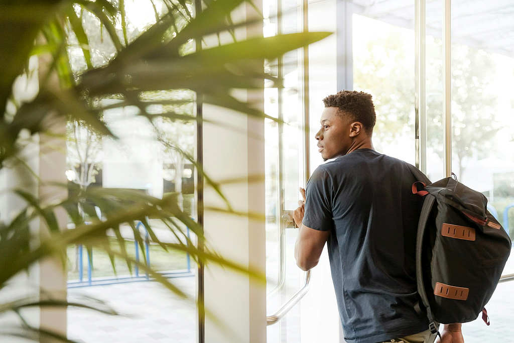 Balancing Academics and Leisure - Essential Insights for Students 6 Balancing Academics and Leisure - Essential Insights for Students 6