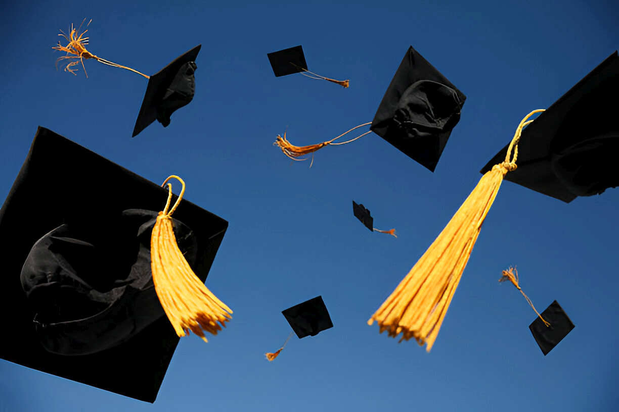 What Are the Benefits of a Bachelor of Arts Degree? 3 What Are the Benefits of a Bachelor of Arts Degree? 3