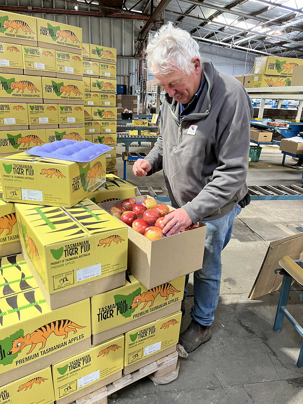 Apple Exporters Forge New Pathways 1 Apple Exporters Forge New Pathways 1