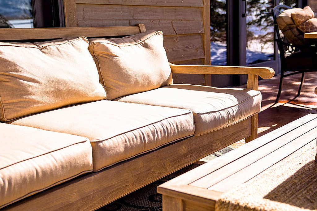 Discover How to Select the Perfect Outdoor Furniture That Compliments Your Backyard 3 Discover How to Select the Perfect Outdoor Furniture That Compliments Your Backyard 3