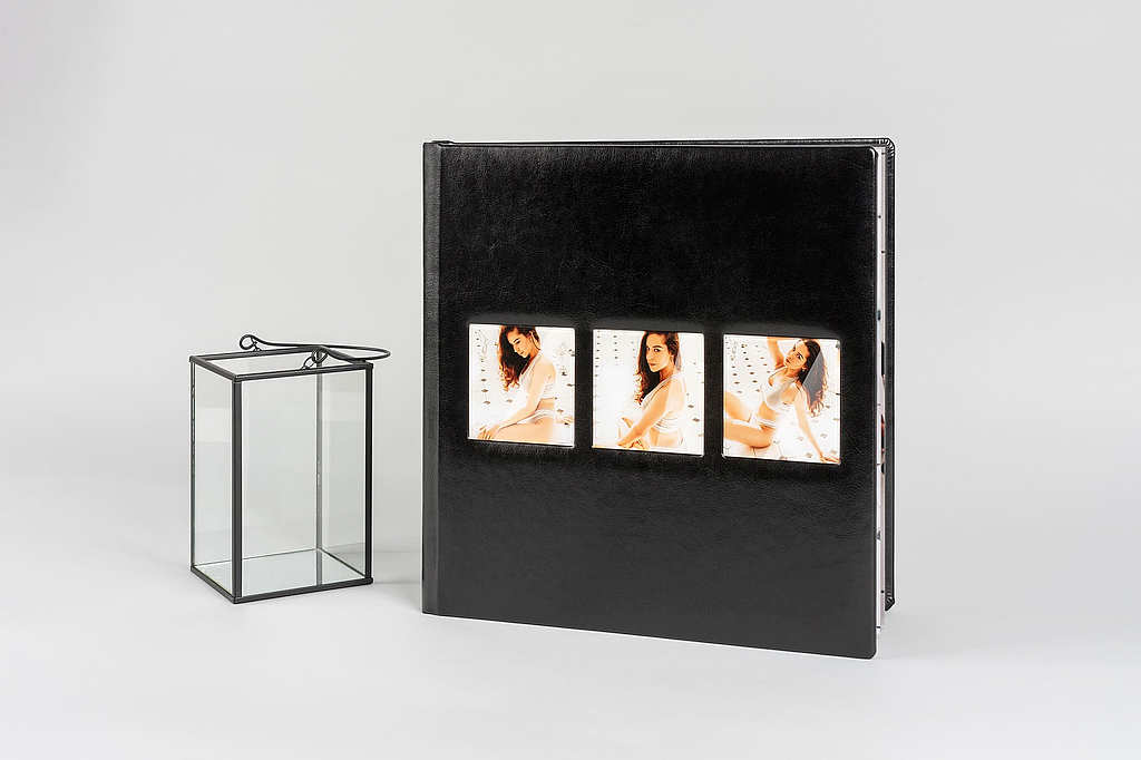 Professional boudoir album as a luxurious addition to the session - how to increase the value of your photography services 5 Professional boudoir album as a luxurious addition to the session - how to increase the value of your photography services 5