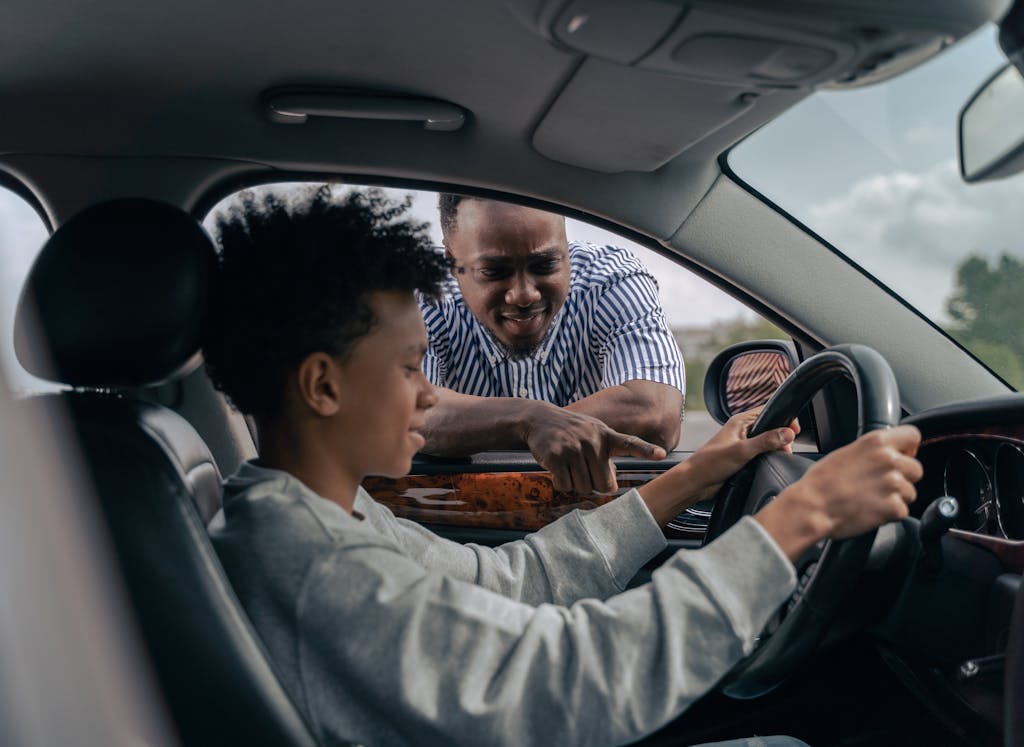 Navigating Your First Driving Experience with Ease 3 Navigating Your First Driving Experience with Ease 3