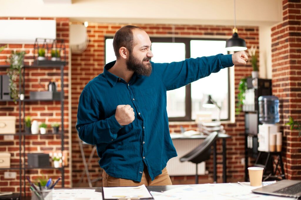 Supporting Worker Wellbeing in Businesses 1 Supporting Worker Wellbeing in Businesses 1