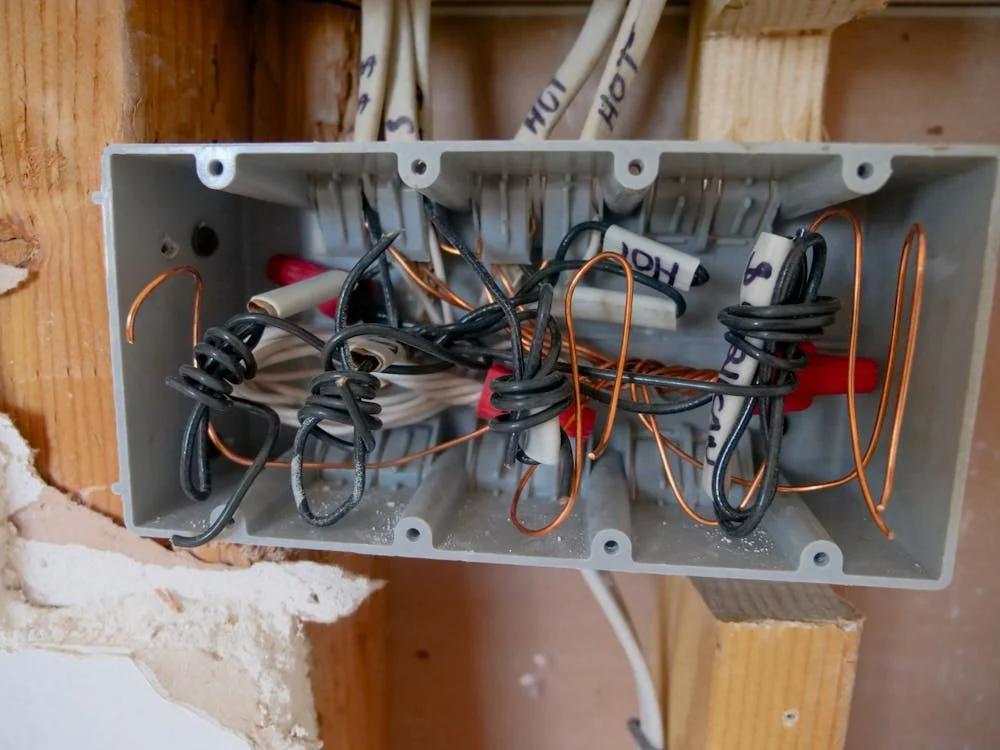 Why Professional Electricians Are Worth the Call 5 Why Professional Electricians Are Worth the Call 5