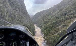 Woman Drowns, Group Rescued from Franklin River 4