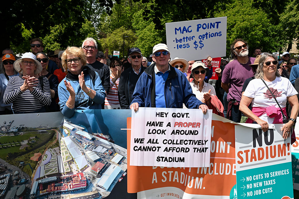 No Stadium Rally Photo Essay By Philip Bohle - Tasmanian Times