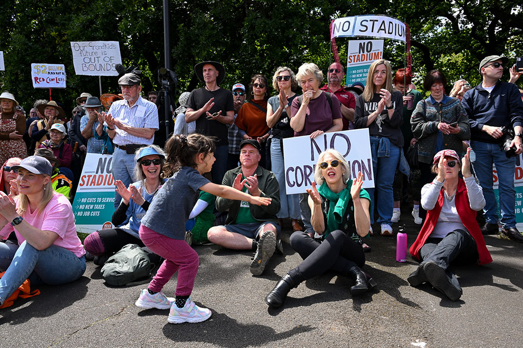 No Stadium Rally Photo Essay By Philip Bohle - Tasmanian Times