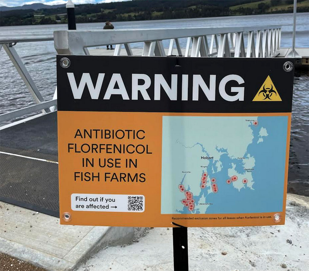 BBF Installs Antibiotic Warning Signs At Boat Ramps 3