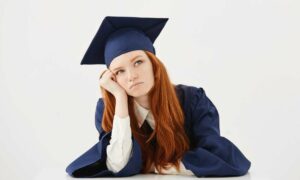 Tasmanian Graduates Can’t Access ‘Middle-tier’ Professional Jobs 10