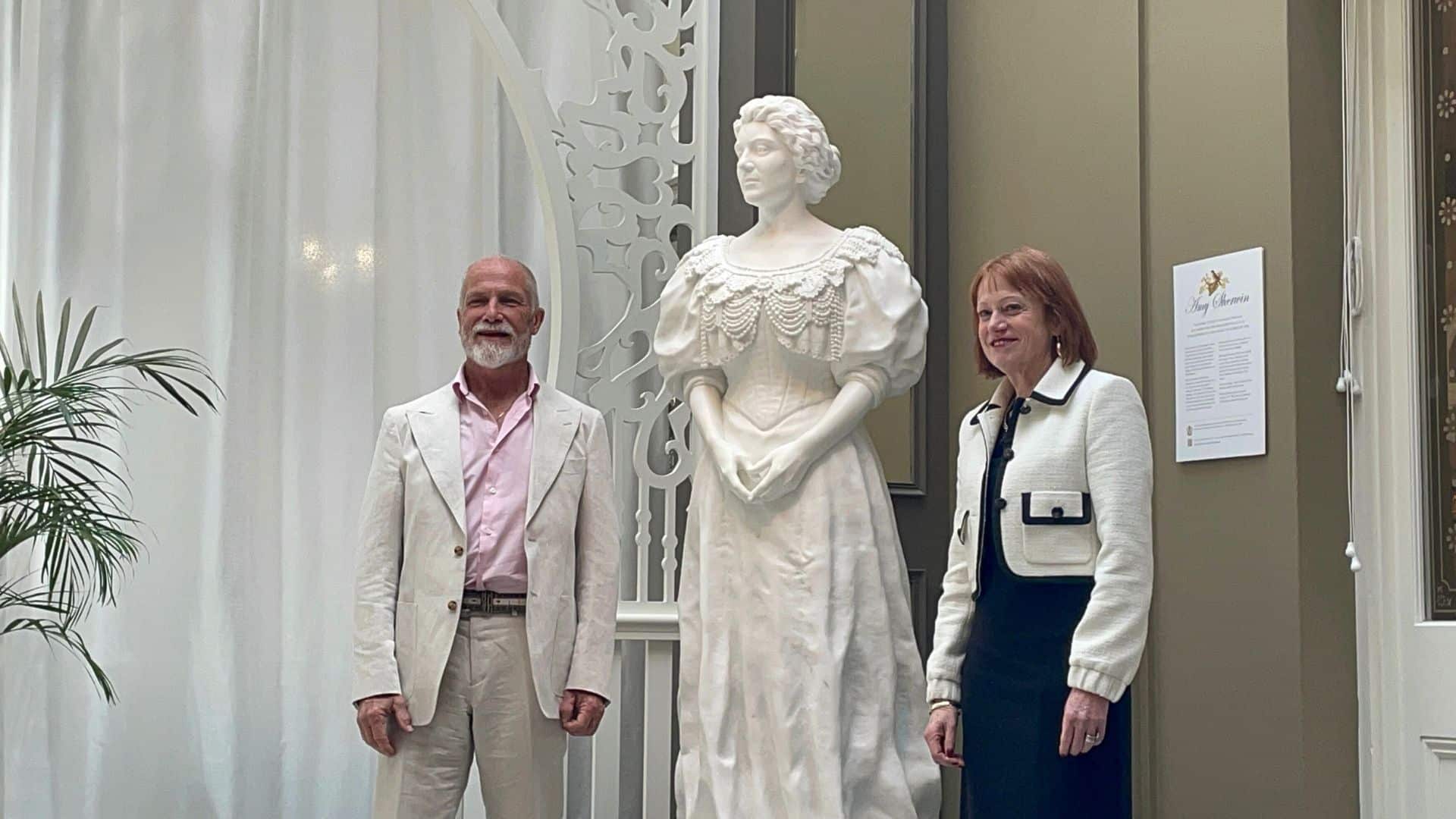 city-statues-celebrate-tasmanian-diva-tasmanian-times