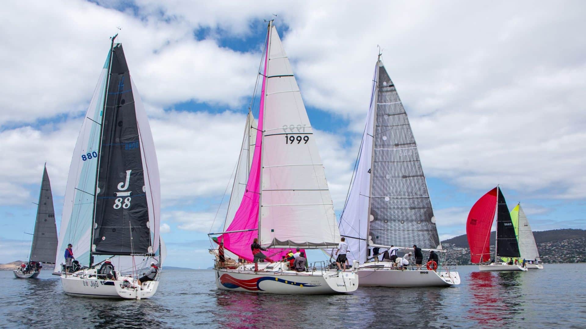 Australia’s Oldest Sporting Event Returns as Hobart Marks the 188th Royal Hobart Regatta 1